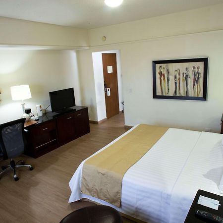 Best Western Centro Monterrey Esterno foto