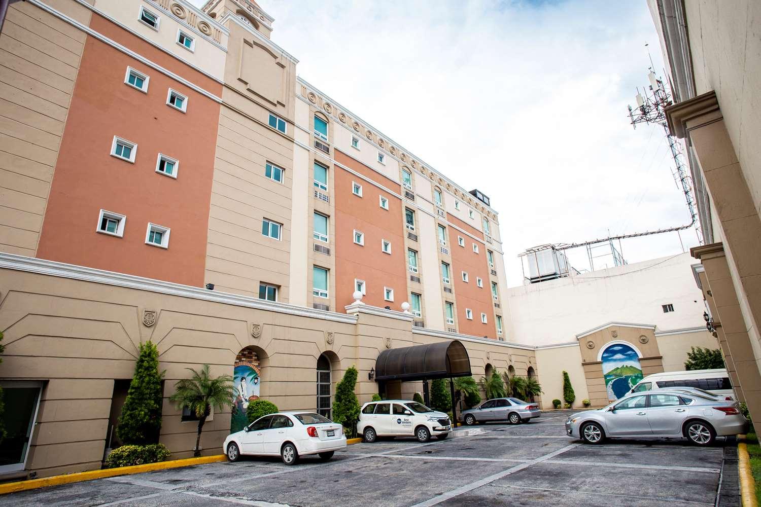 Best Western Centro Monterrey Esterno foto