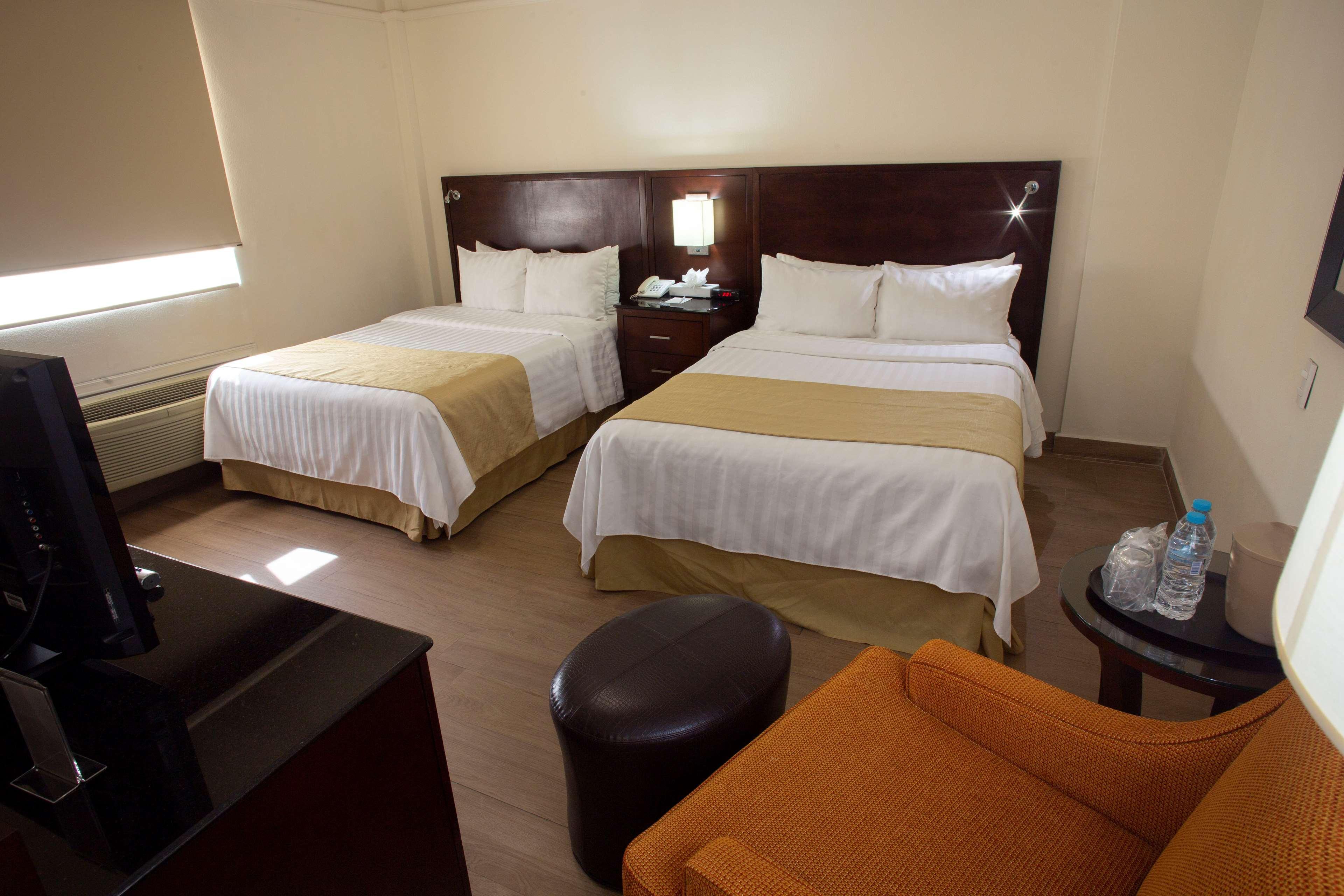 Best Western Centro Monterrey Esterno foto